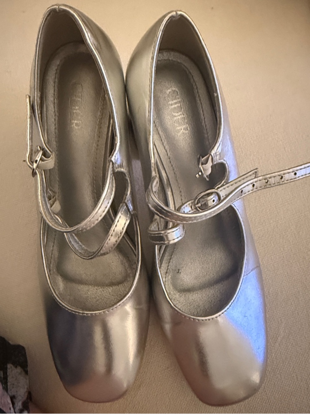Cider Metallic Silver women’s Mary Jane Dress Shoes